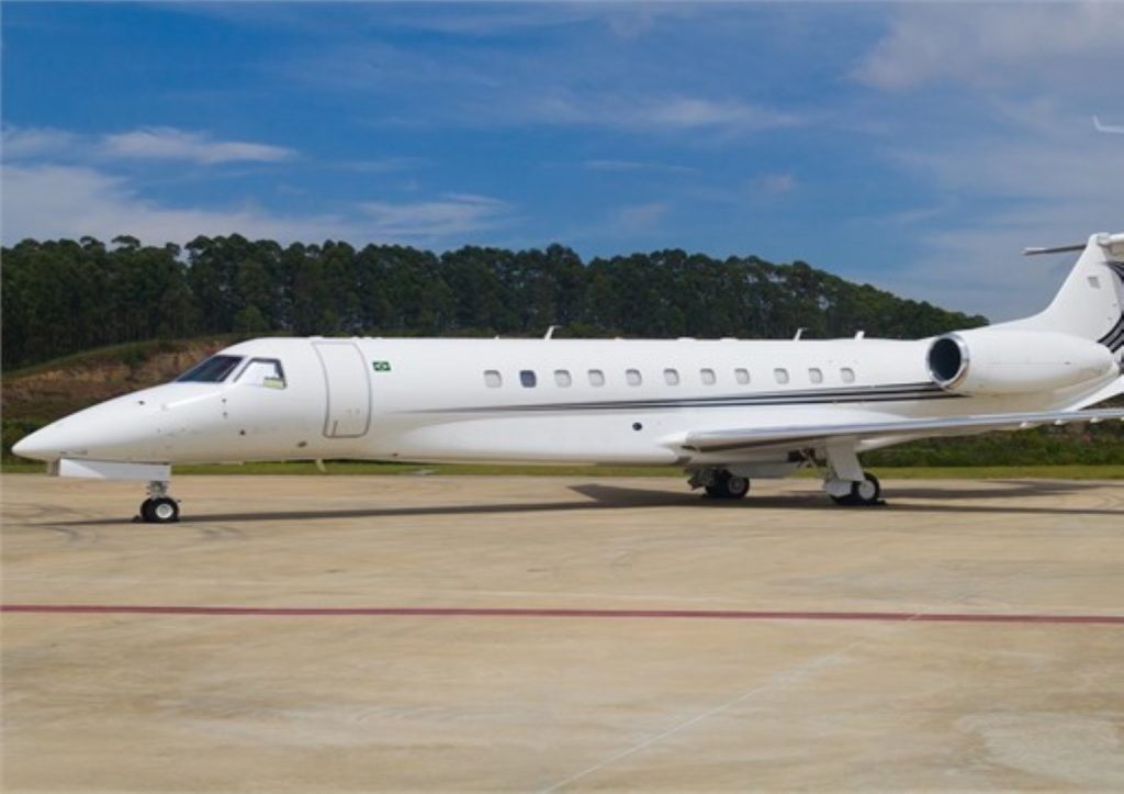 Embraer11